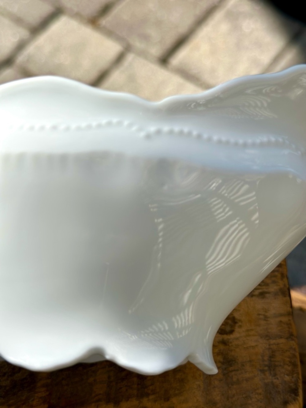 Antique Royal Austria Porcelain Gravy Boat Scalloped Footed White Cottagecore - Picture 4 of 6